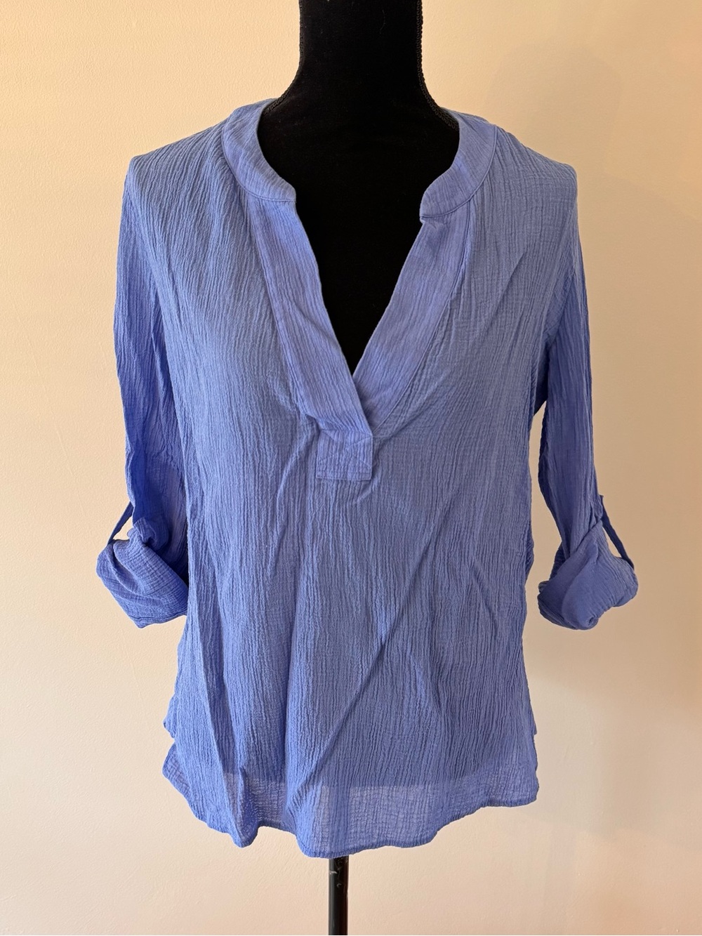 Diane Von  Furstenberg Crinkle Top Women’s 10 Cornflower Blue V Neck